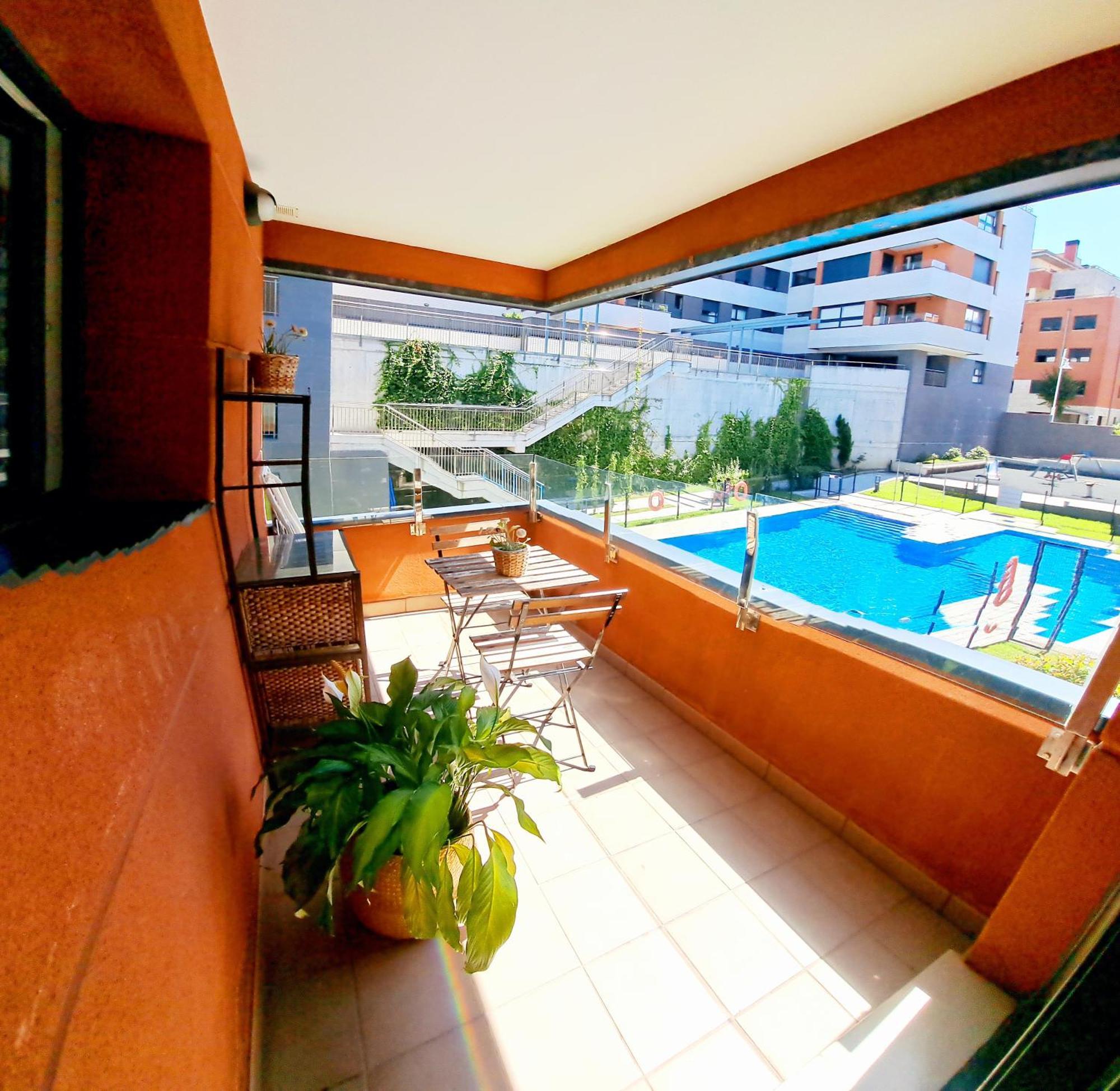 Costa Norte Gym Apartamento Con Terraza Garaje Y Piscina Castro Urdiales Eksteriør billede